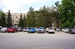 Офисное здание, в прошлом здесь размещалось управление треста «Строймеханизация № 3»