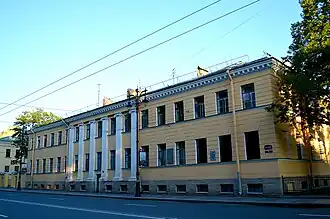 Офицерские казармы, Кирочная, 37