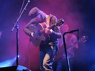 Stuart Eaglesham (слева) и Colin Cunningham (справа) во время выступления (Инвернесс, Великобритания, 2011)