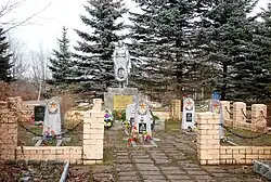 Братская могила советских воинов и партизан, погибших в борьбе с фашистами