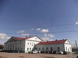 Здание железнодорожного вокзала — место проведения первого в городе коммунистического субботника