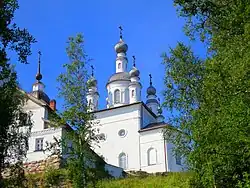 Церковь Распятия Христова с колокольней и кельями