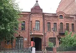 Жилой 2-этажный дом