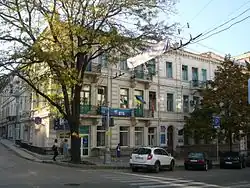 Административное здание (жилой дом)