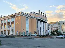 Здание музыкально-драматического театра им. М. Горького