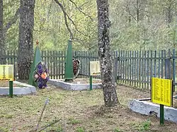 Братская могила советских воинов, погибших в борьбе с фашистами