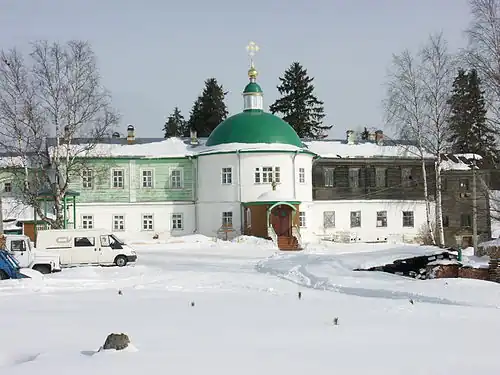 Церковь Покрова Пресвятой Богородицы с больничными кельями