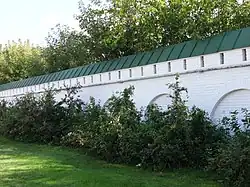 Стены и башни