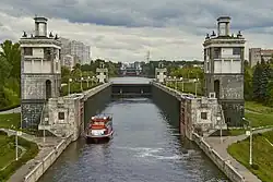 Шлюз № 8 канала им. Москвы