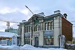 Магазин Ф.И. Гундобина с оградой