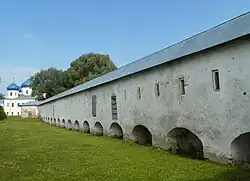 Восточная стена