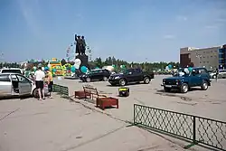 Памятник, установленный в честь героев-комсомольцев, участников Гражданской войны в Якутии