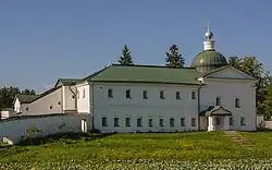 Больница и трапезная с церковью Иакова Боровичского, Христа ради юродивого